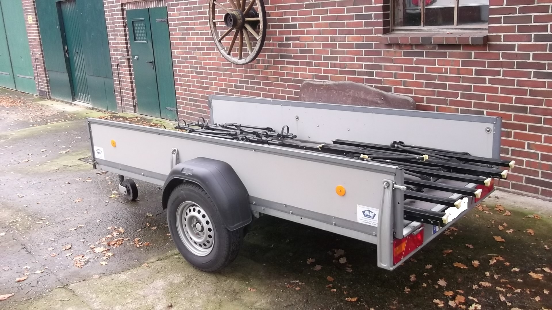 Fahrradtransportanhänger Westfalia 1-Achser (12er-Fahrradträger) – Bild 2