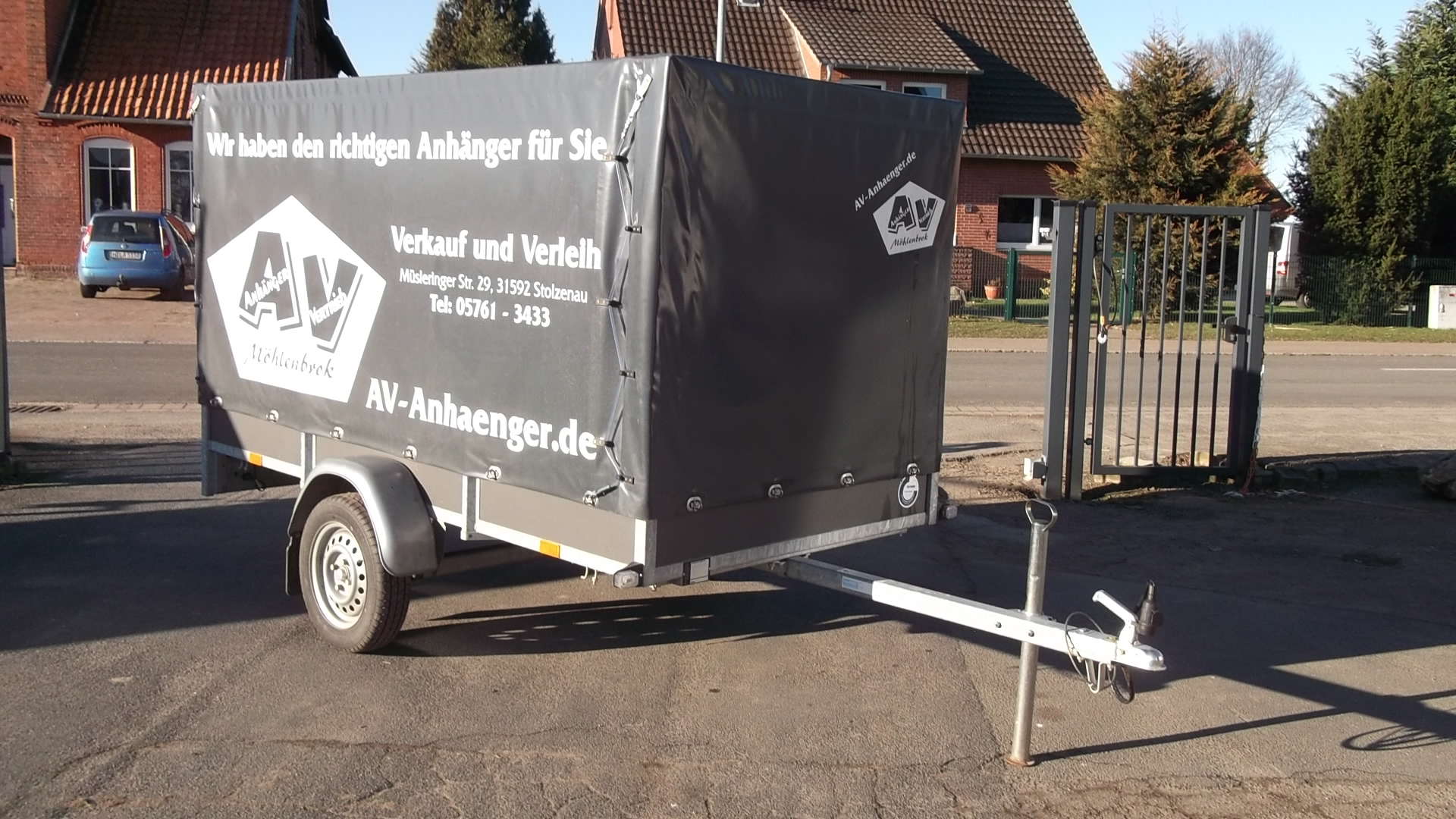 Planenanhänger Hapert 1-Achser Hochplane (graue Plane)