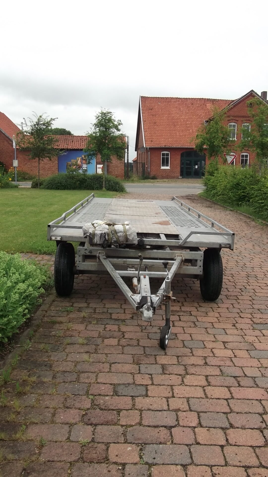 Drehschemeltransportanhänger Tauras 3 Achsen – Bild 2