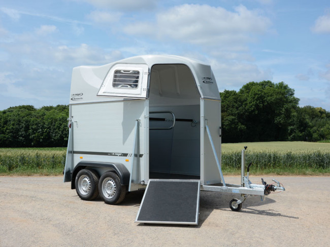Pferdeanhänger WM Meyer Montana Alu 2.000 kg – Bild 4