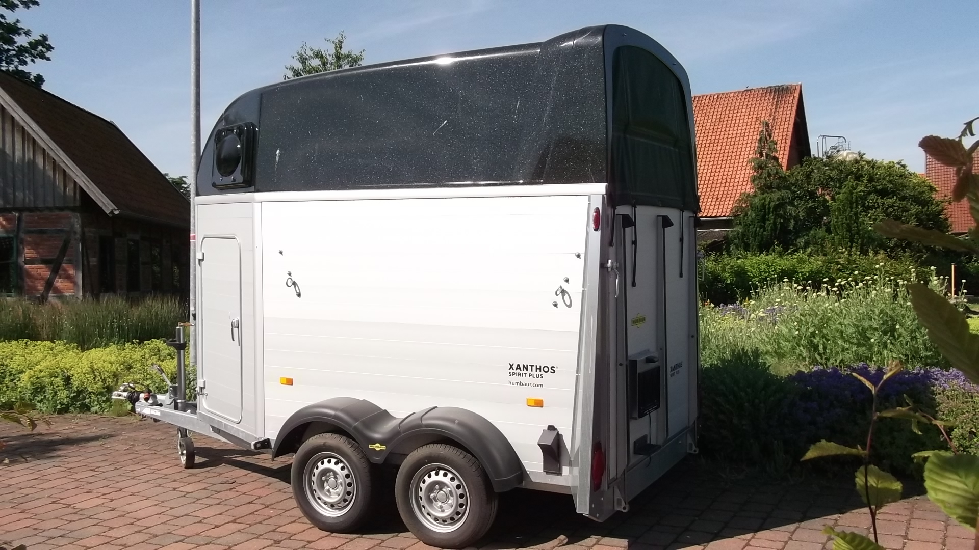 Pferdeanhänger, HUMBAUR Xanthos Spirit Plus 2000, 2.000 kg (Vollausstattung)