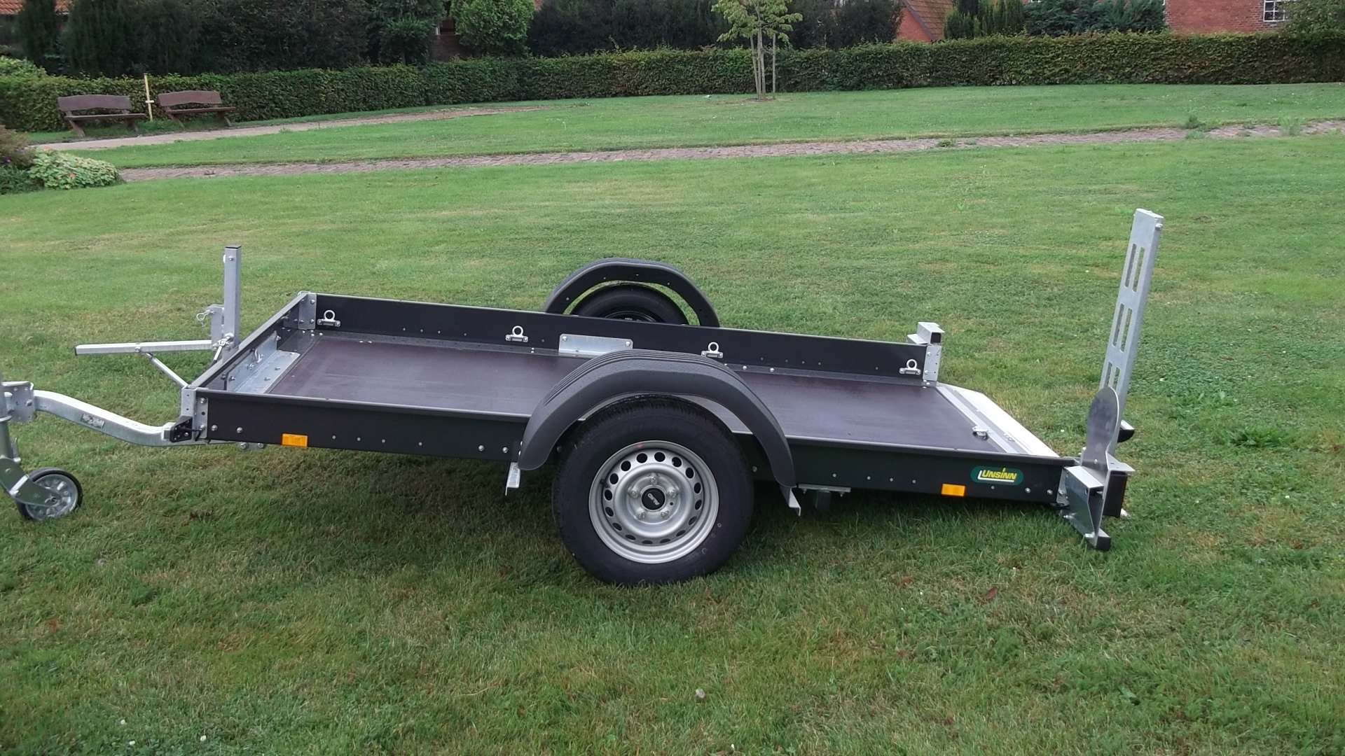 1-Achser-Absenkanhänger/Motorradanhänger, UNSINN UA 2615-7-13/ ungebremst, 750 kg