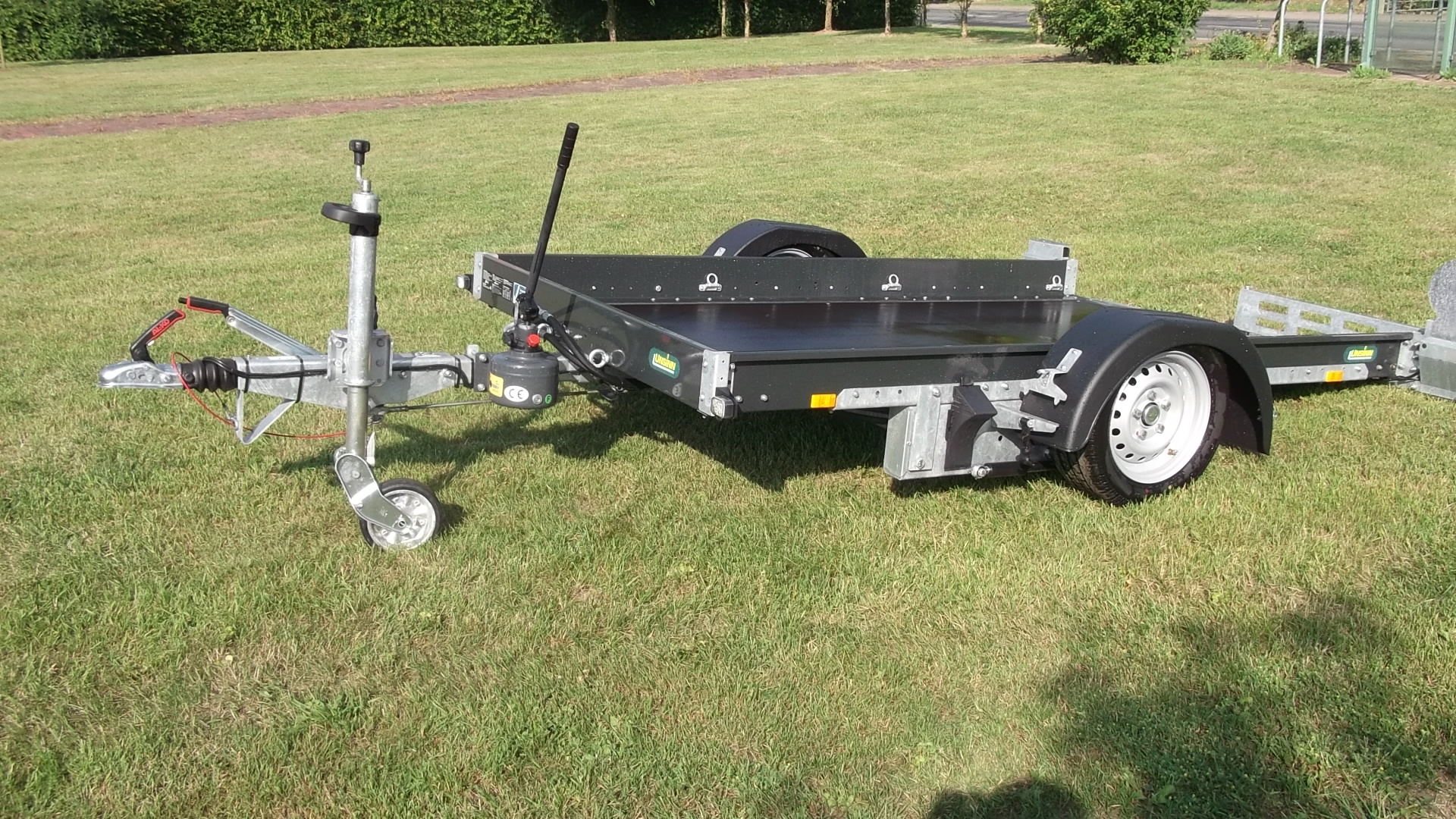 1-Achser-Absenkanhänger/Motorradanhänger, UNSINN UA 2615-14-13, 1.400 kg – Bild 6