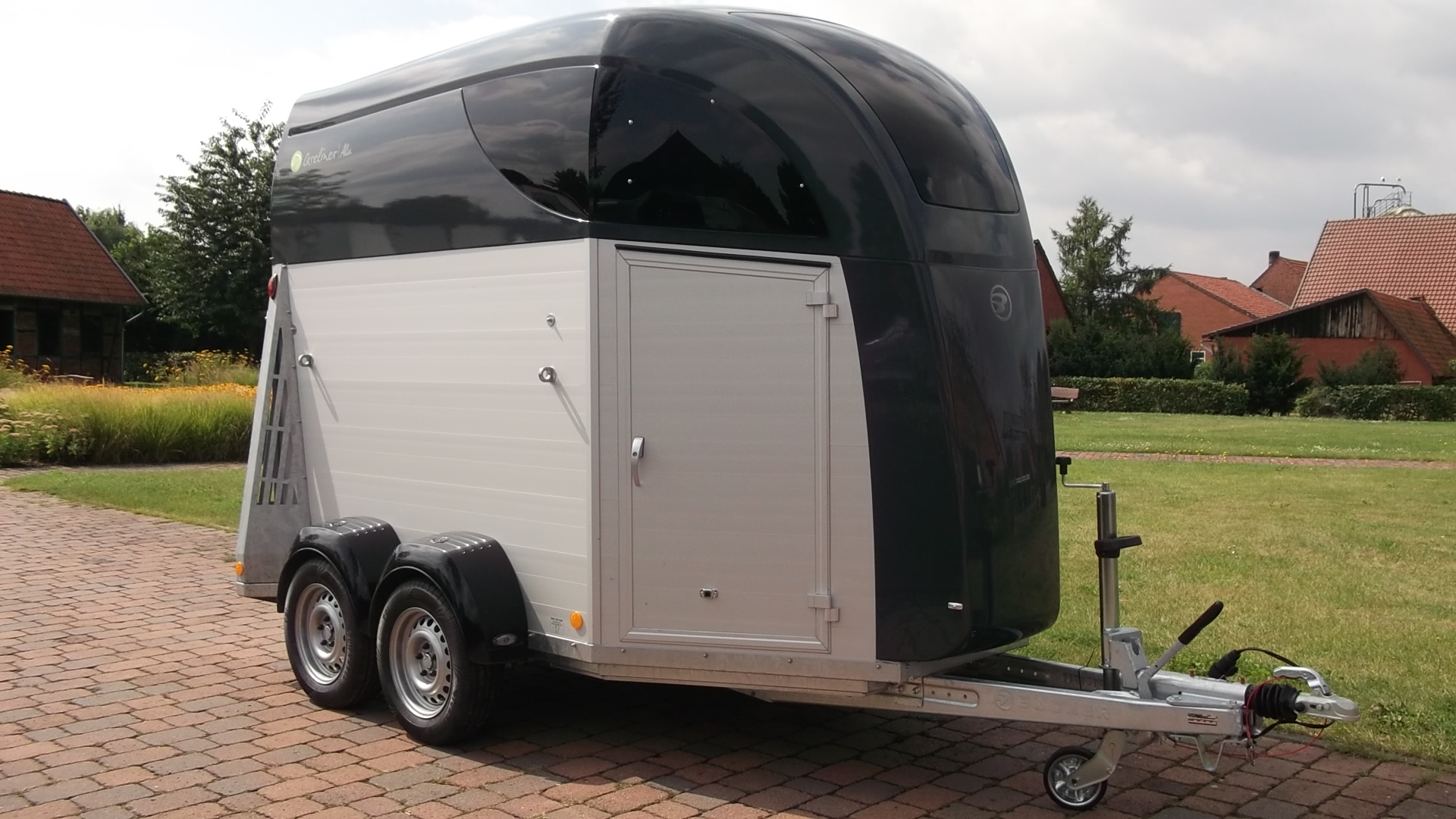 Pferdeanhänger, Careliner-Alu, 2.400 kg (Panoramascheibe)