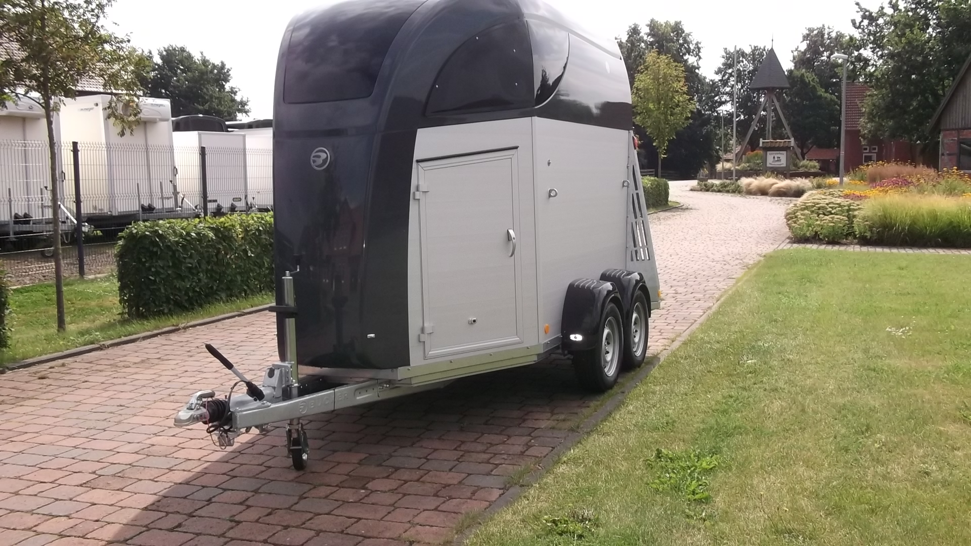 Pferdeanhänger, Careliner-Alu, 2.400 kg (Panoramascheibe) – Bild 3