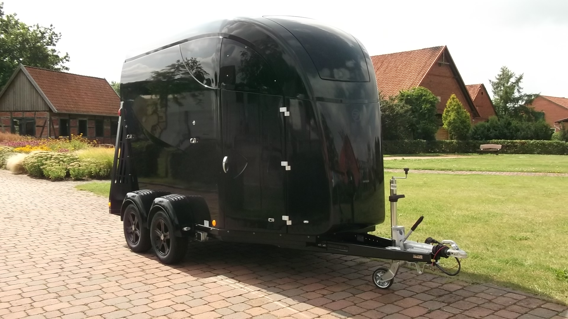 Pferdeanhänger, Careliner-L, 2.500 kg (viel Sonderzubehör)