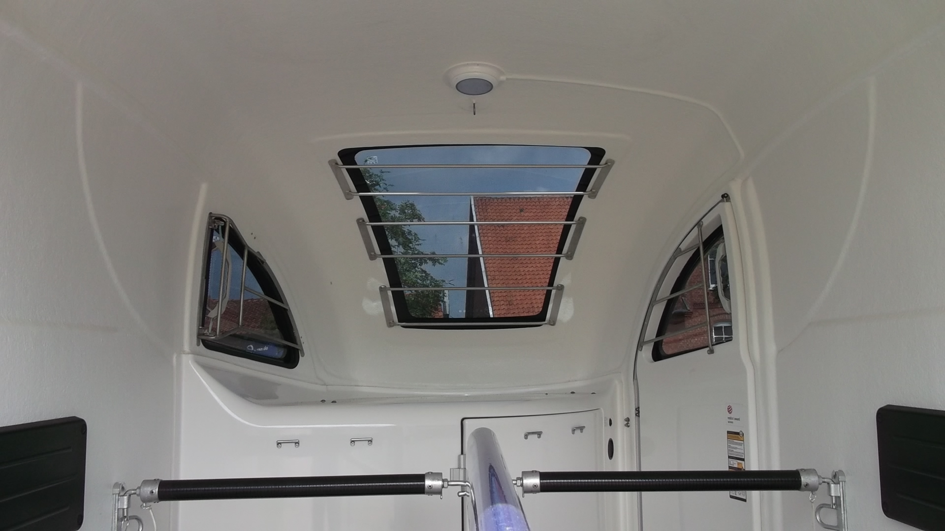 Pferdeanhänger, Careliner-L, 2.500 kg (viel Sonderzubehör) – Bild 13