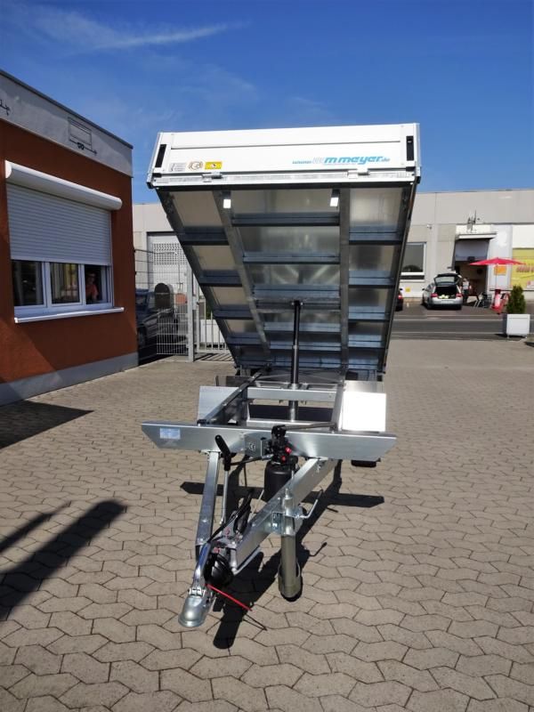 1-Achser-Rückwärtskipper/Hochlader, WM Meyer, HLNK 1527/151, 13"-Bereifung, 1.500 kg (mit Handpumpe) – Bild 4