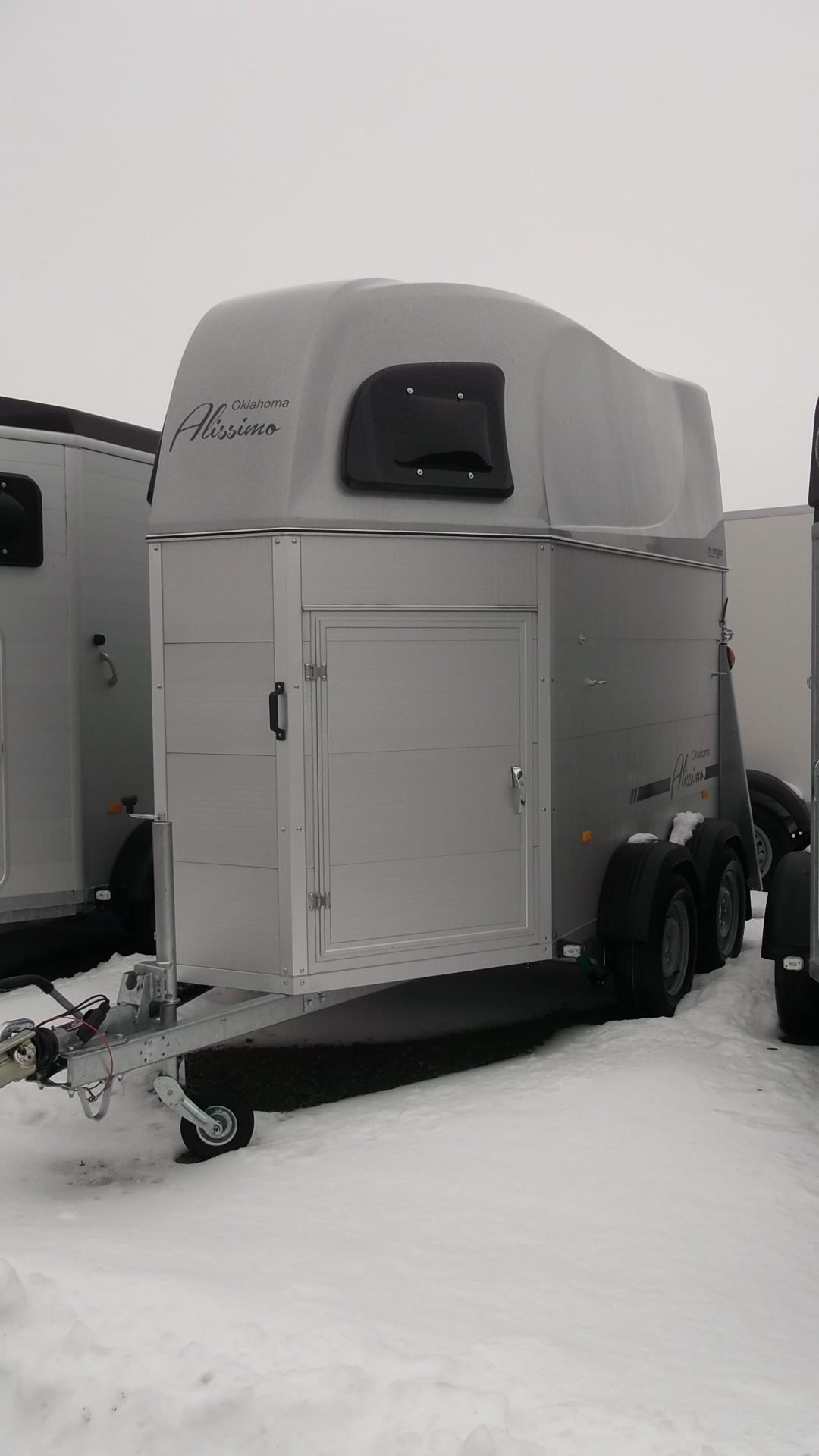 Pferdetransportanhänger MW Meyer Oklahoma Alissimo 2.500 kg (mit Sattelkammer Groß)
