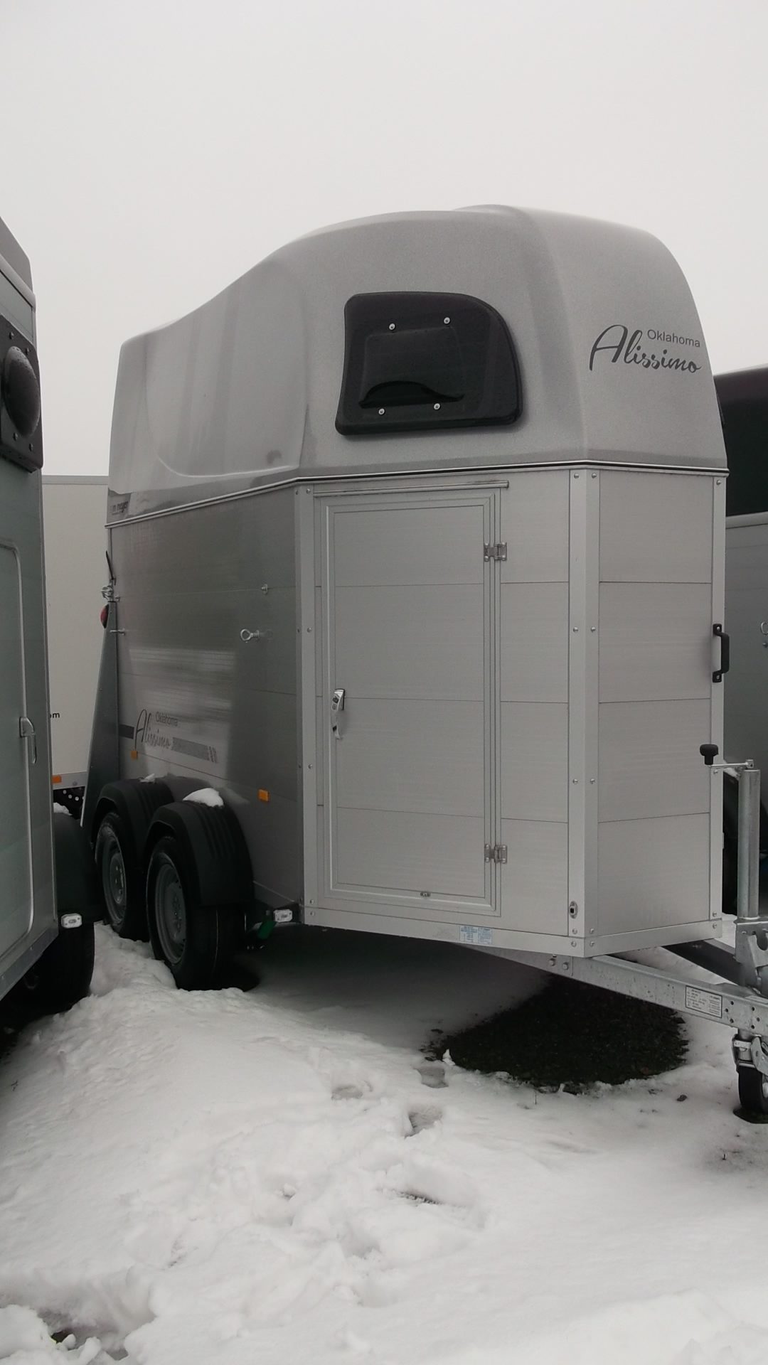Pferdetransportanhänger MW Meyer Oklahoma Alissimo 2.500 kg (mit Sattelkammer Groß) – Bild 8