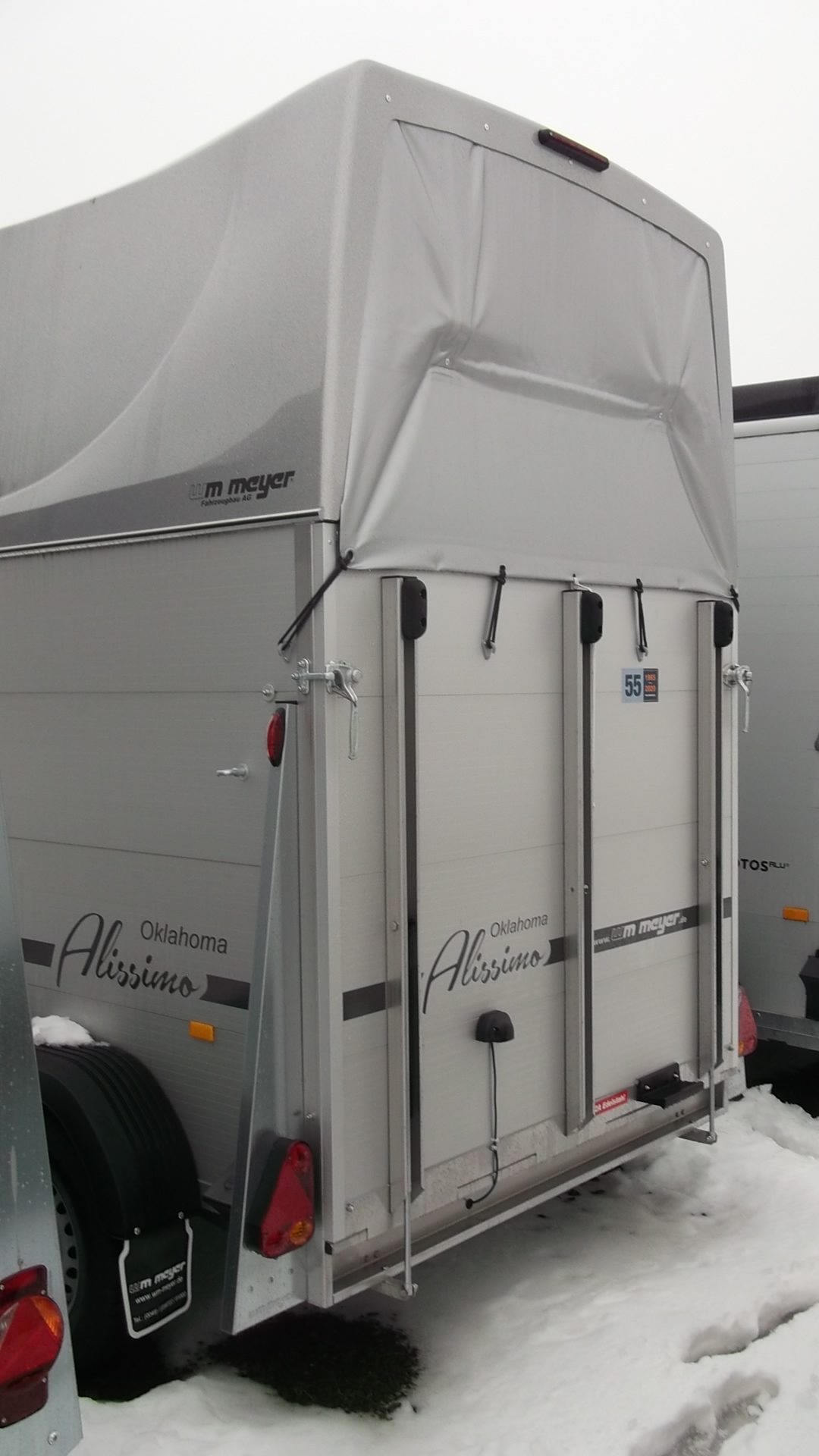 Pferdetransportanhänger MW Meyer Oklahoma Alissimo 2.500 kg (mit Sattelkammer Groß) – Bild 9