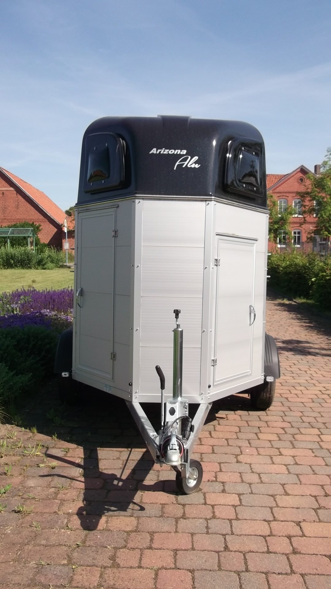 Pferdetransportanhänger MW Meyer Arizona Alu 2.000 kg (mit Boxenstangenhaltern) (Kopie) – Bild 3