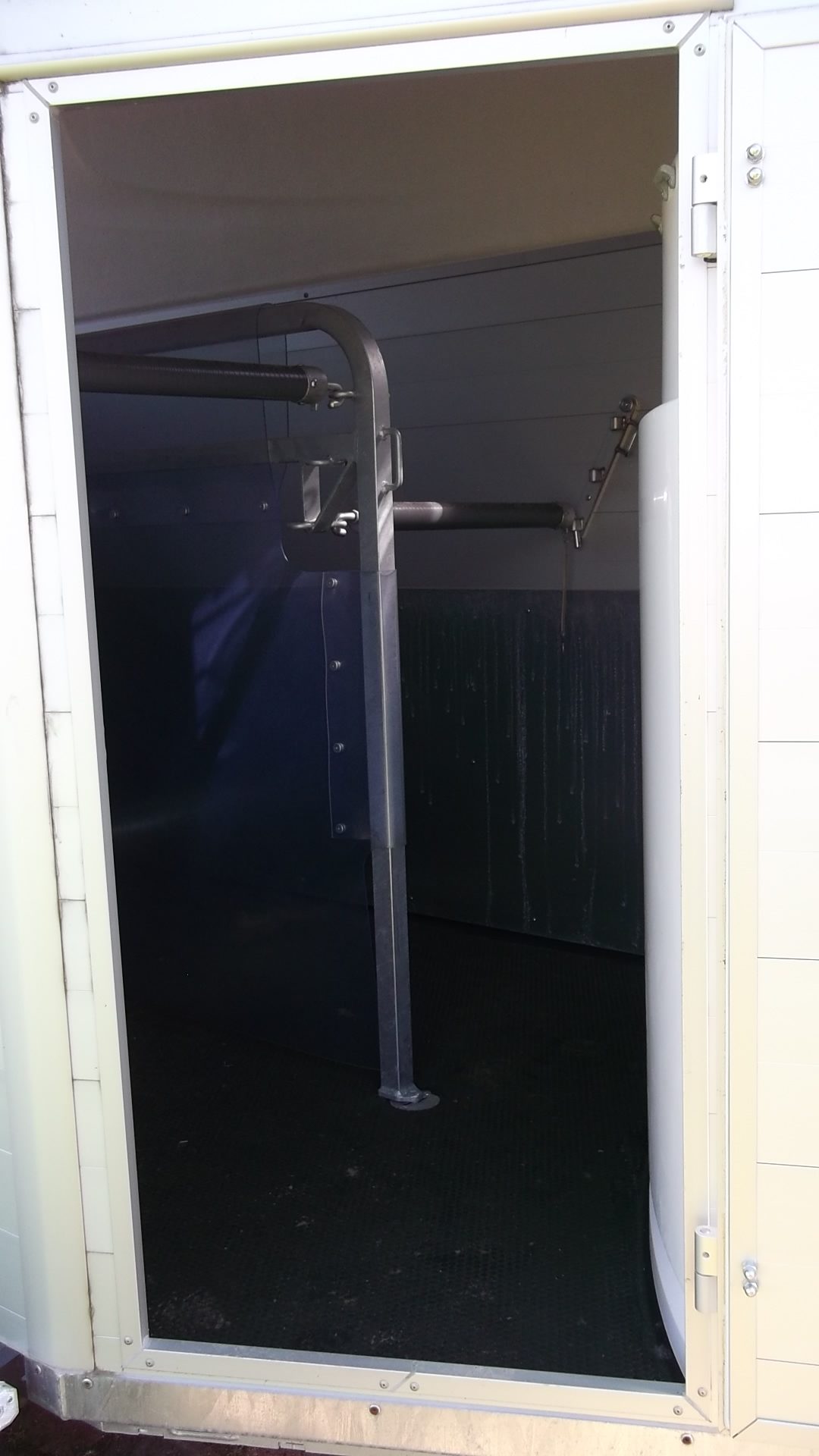 Pferdeanhänger, HUMBAUR Equitos Alu Plus 2000 – Bild 5