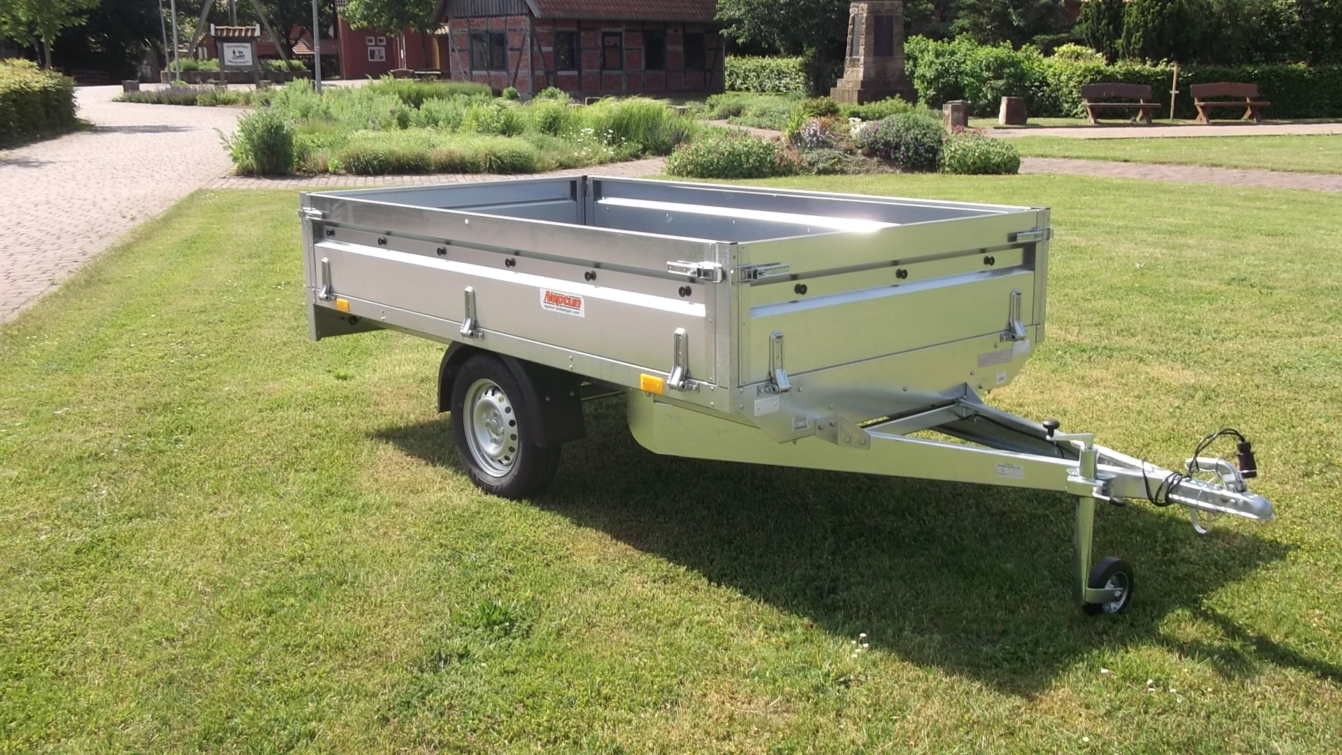 Neptun Nordica 750 kg Hochlader / 263 x 145cm