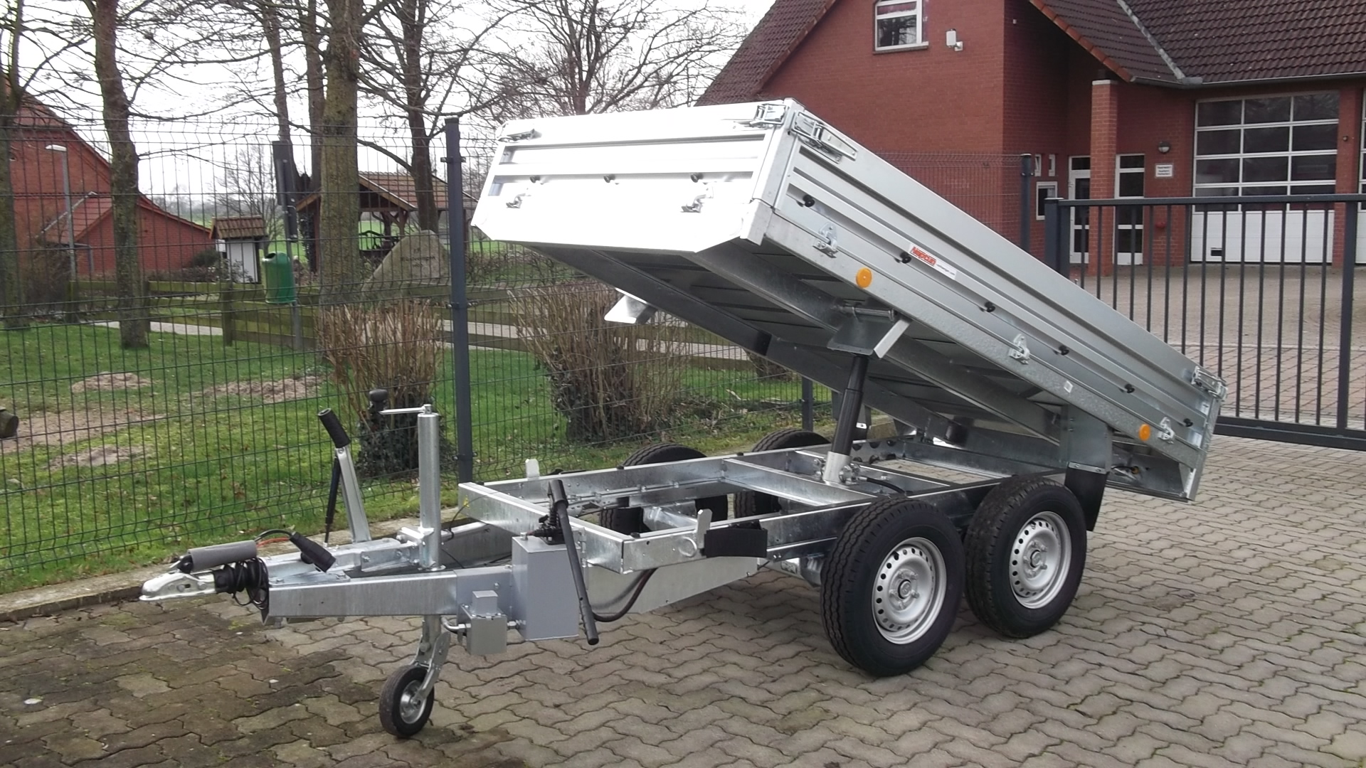 Neptun Kipper 2Achser, Akkuschrauberpumpe Kippanhänger 2700 kg! Preisknaller